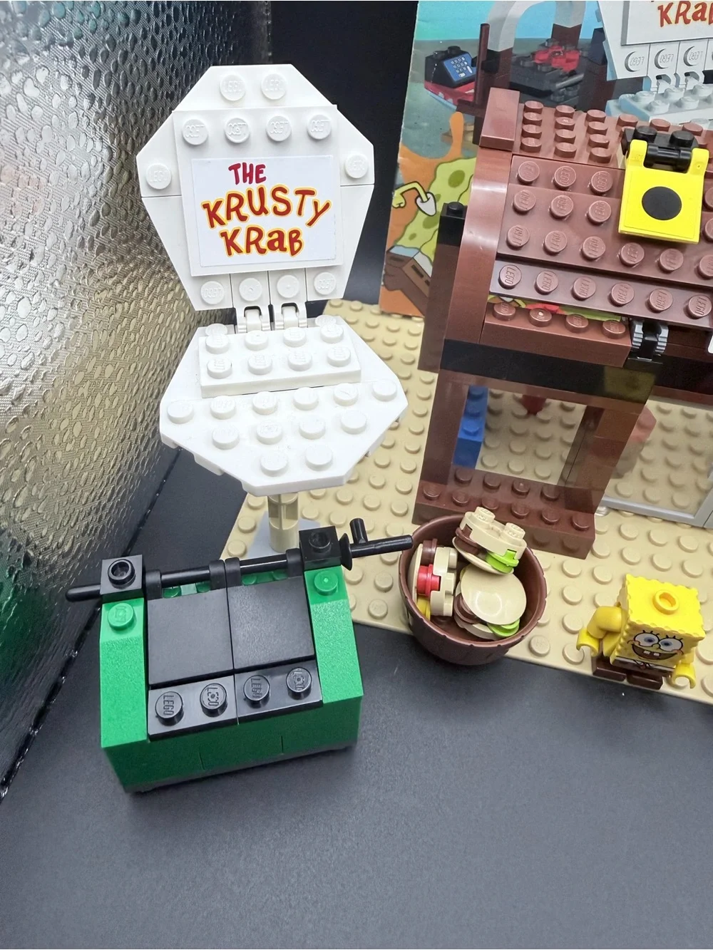 LEGO 3825 Krusty Krab (SpongeBob SquarePants) Complete Set